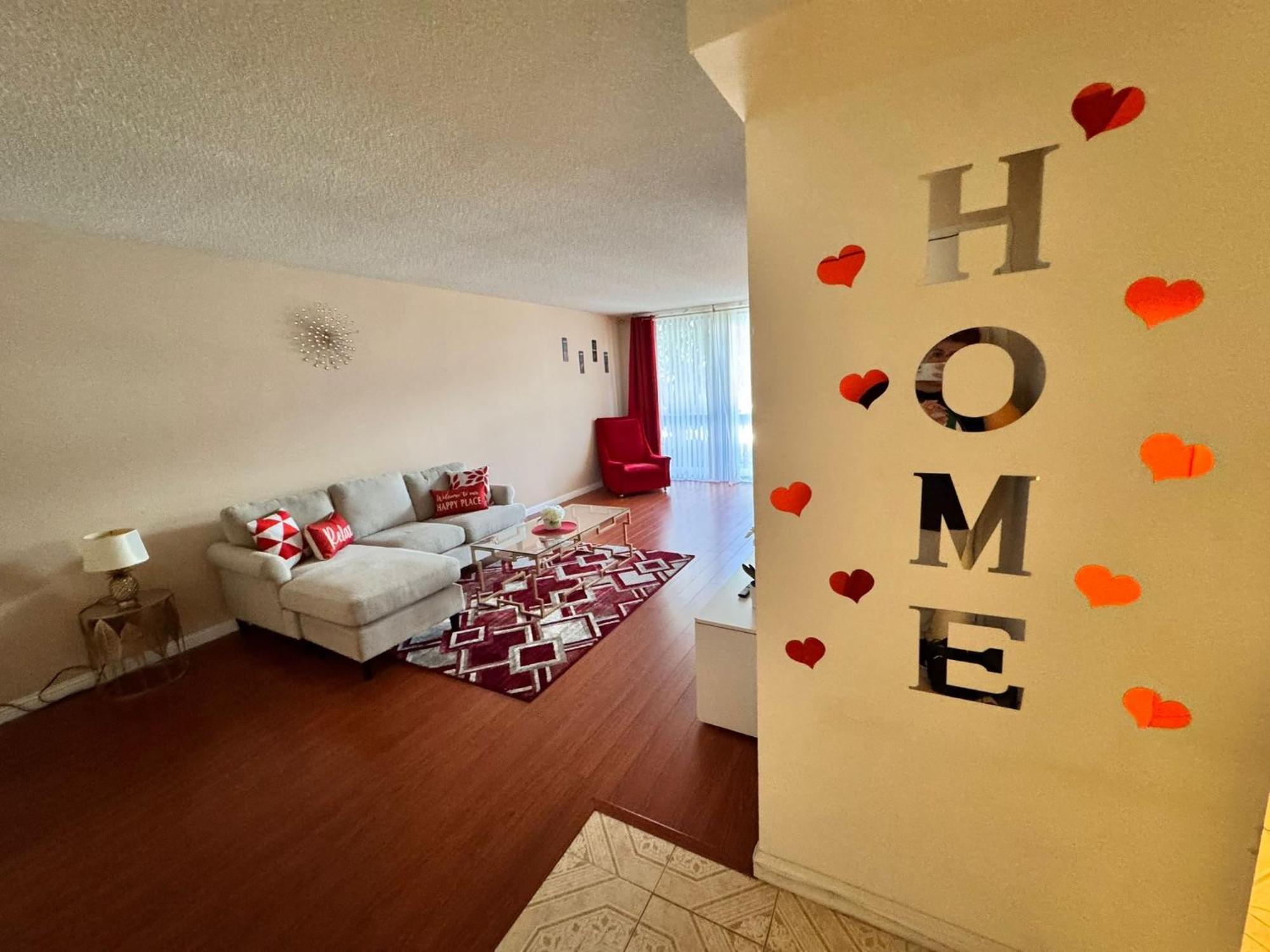 Mario, Harry Potter, & Not Themed Loft Universal 10min Loft Apartment Los Angeles
