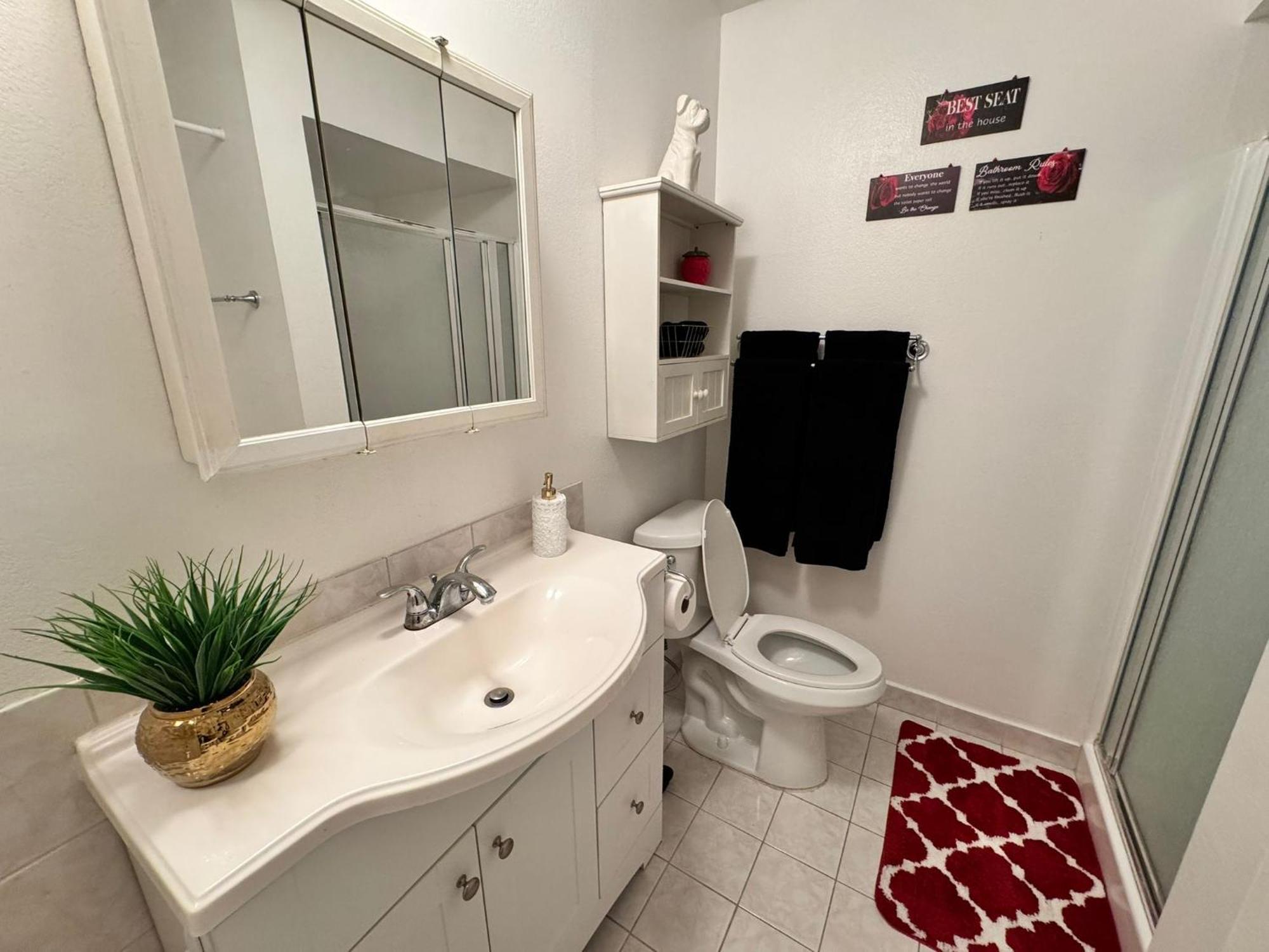 Apartment Mario, Harry Potter, & Not Themed Loft Universal 10min Loft Los Angeles
